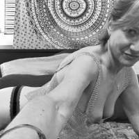 Avelin MILF i seqsual fotosharqits