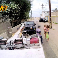 Molly Manson and Iggy Amore fuck a Tow Truck Guy