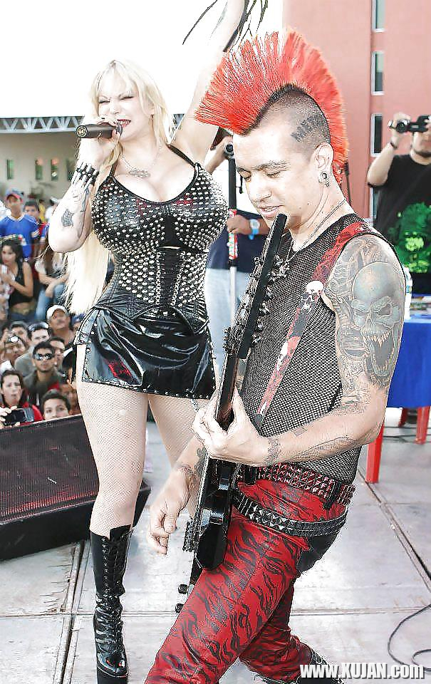 Sabrina Sabrok Rock Singer Largest Breast in the World - Photo #1805702