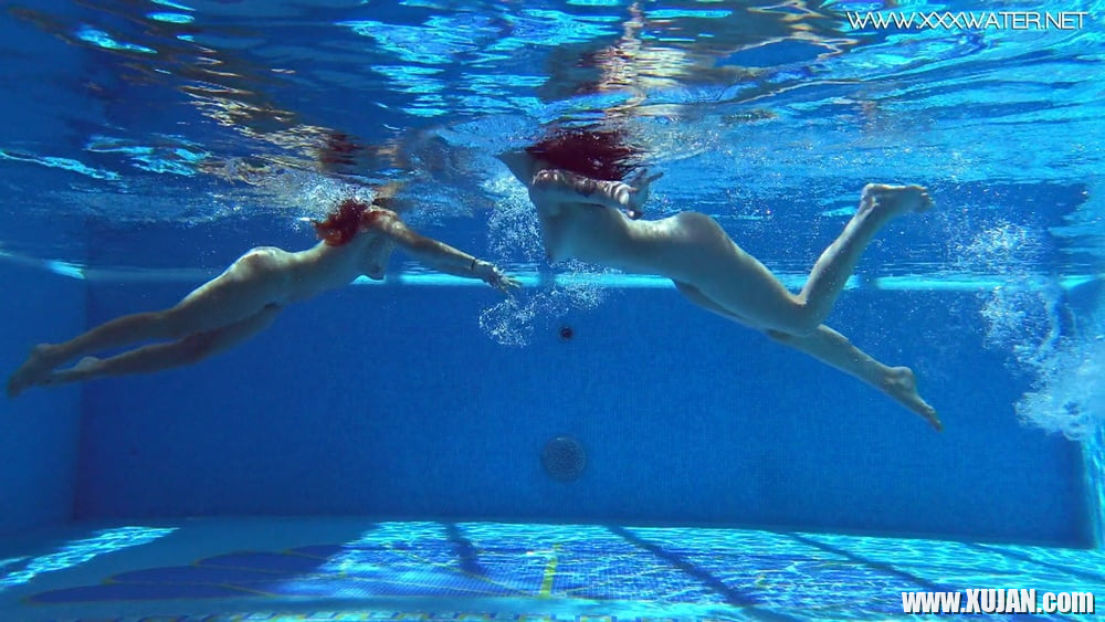 Sheril and Diana Rius Underwater Swimming Pool Erotics - Photo #1806330