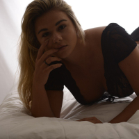 Tahlia Paris shows off her dangerous curves for you