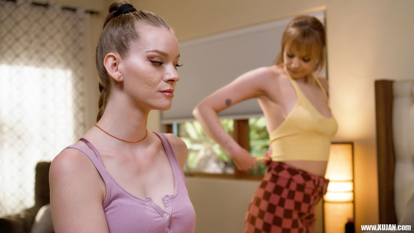 Sailor Luna and Erin Everheart massages and fucks each other - Photo #1817245