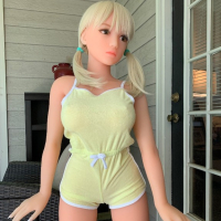 Lexi in sexy outfits