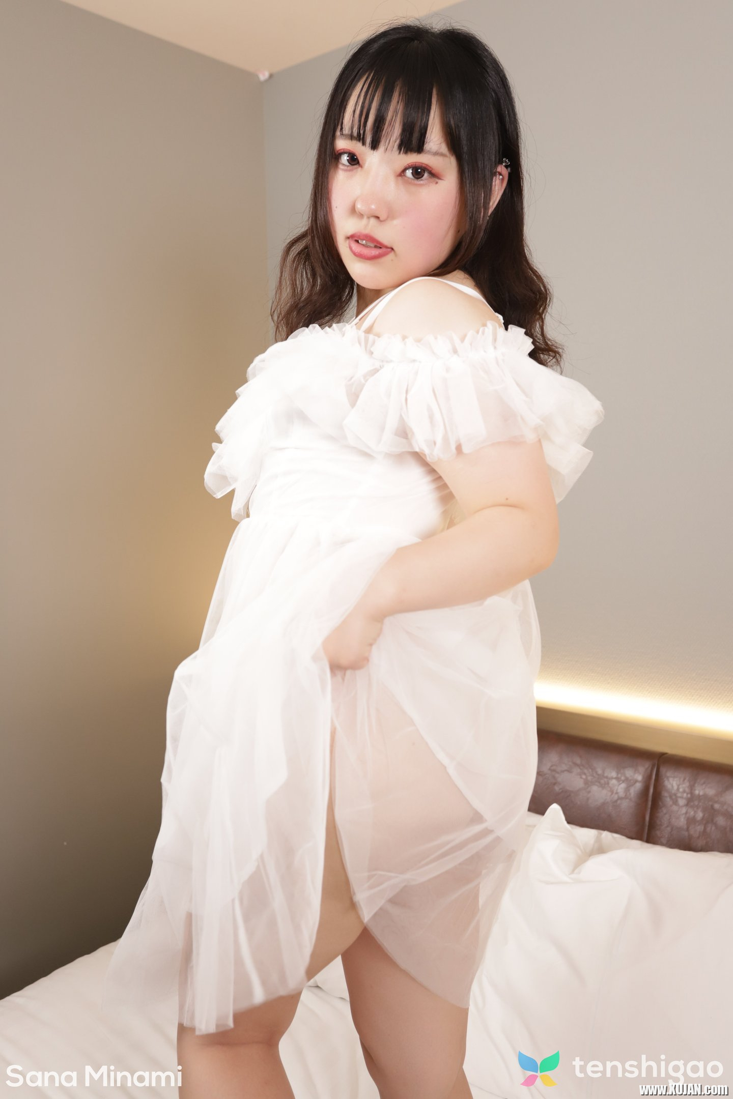 Naughty asian girl Sana Minami strips naked in the bedroom - Photo #1823341