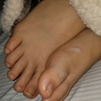 Cum on young thot feet
