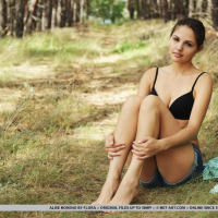 Beautiful girl Alise Morena strips nude outside in Esmelia