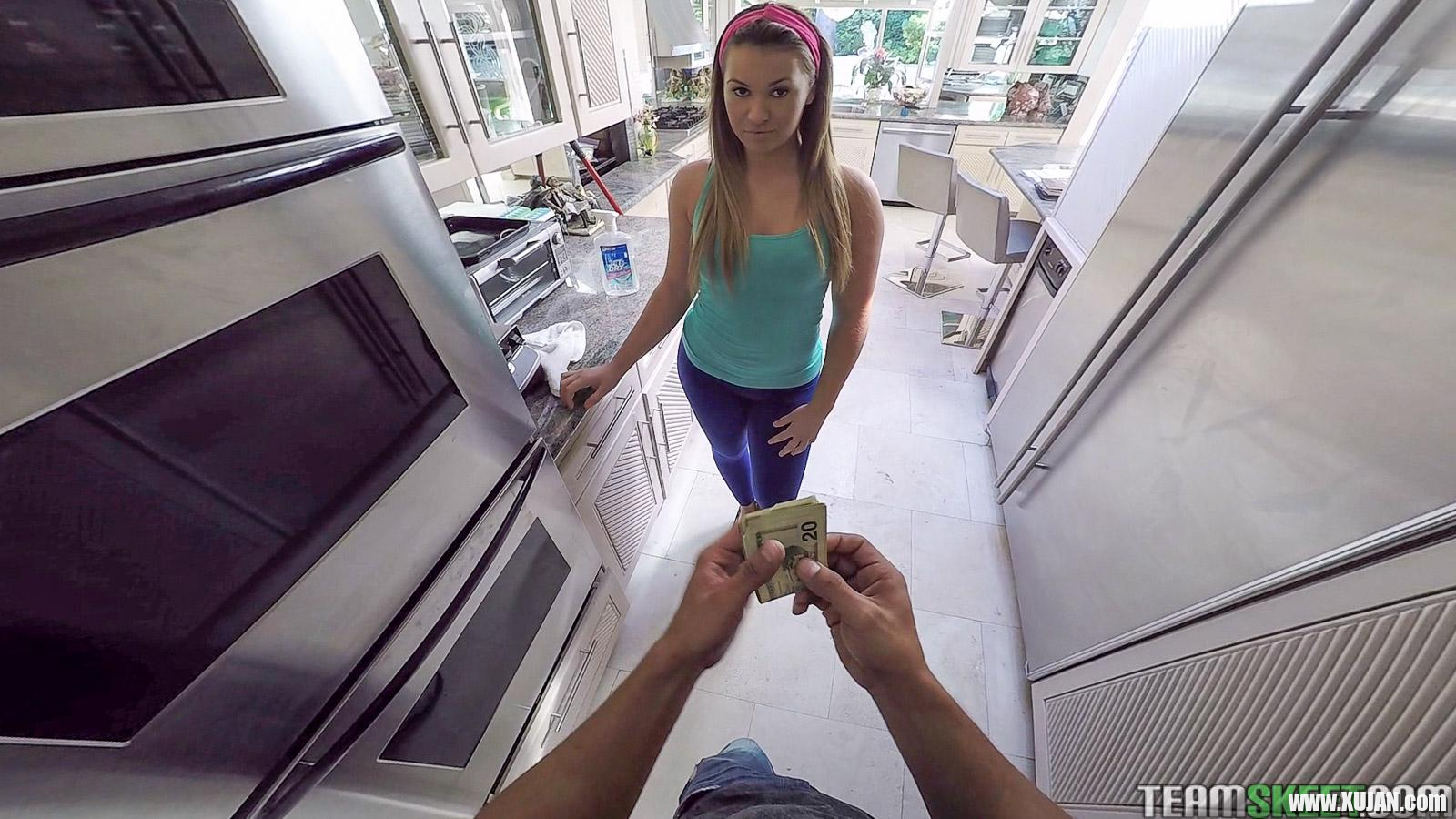 Blonde teen Klara Gold puts out for money - Photo #1845040