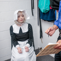 The amish thief Annie Archer swallows security guards big schlog