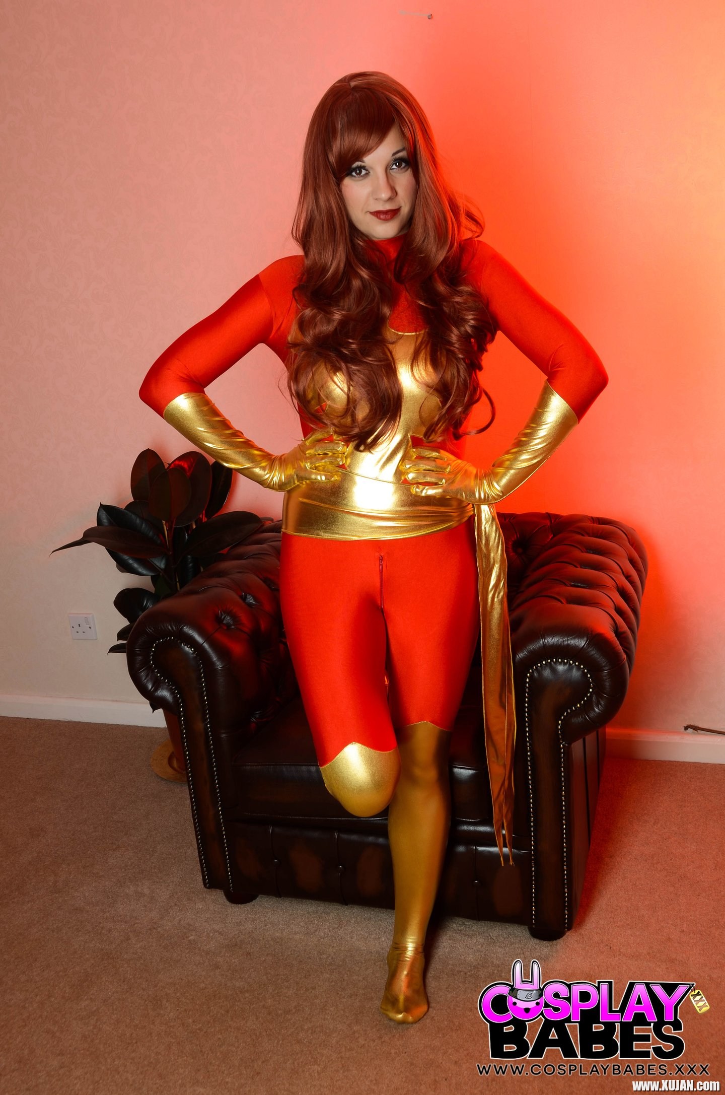 Cosplaying Hottie Sophie Parker toys her wet Twat - Photo #1847960