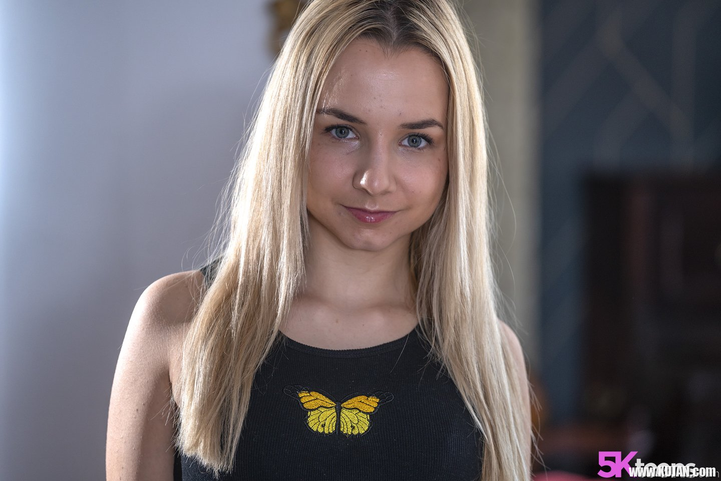 Petite blonde teen vixen Mona Blue craves for some solid pussy pounding - Photo #1848488