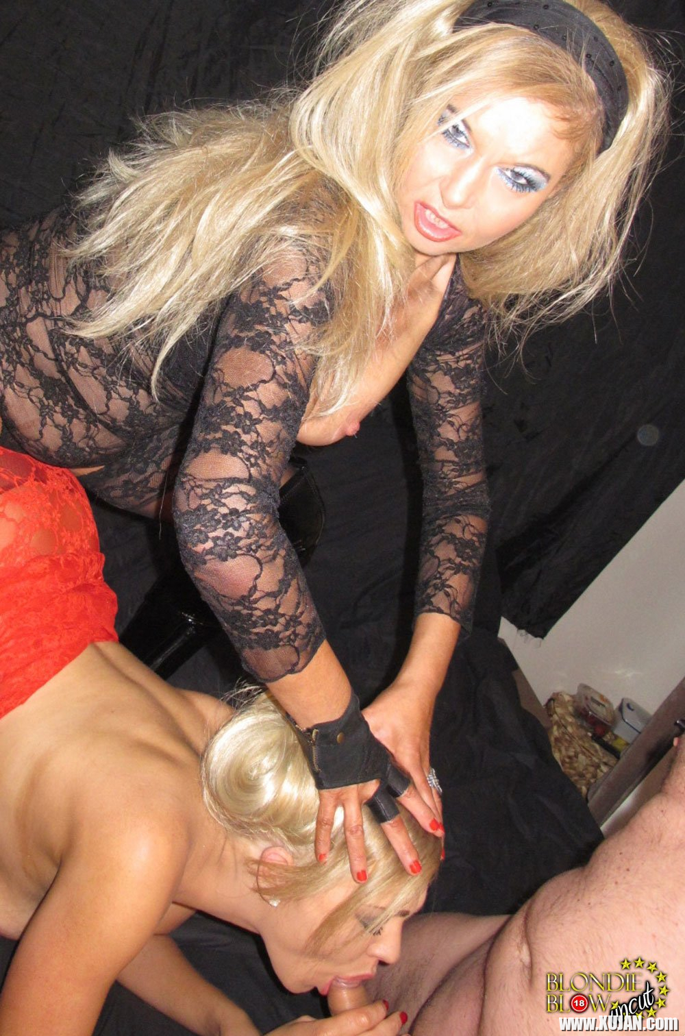 Blondie Blow sucking a Cock with her sexy Friend - Photo #1850842