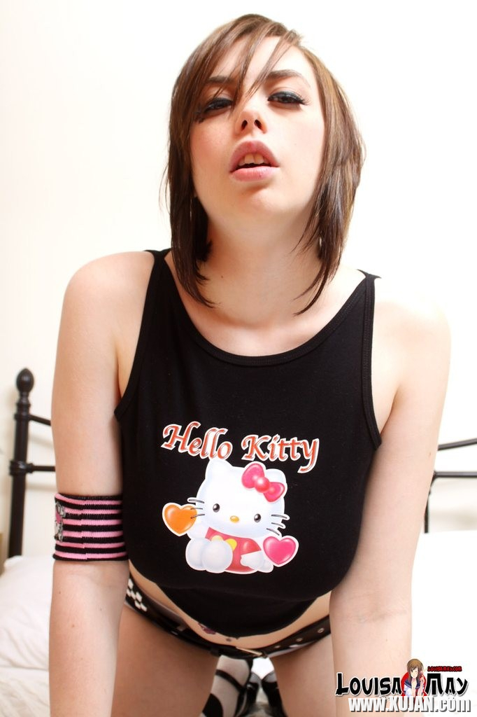 Busty Louisa May reveals her all natural bitties - Photo #1856938