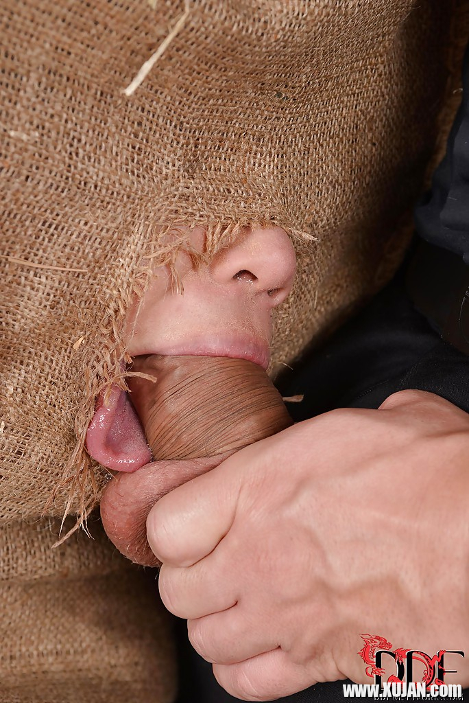 Asian BDSM lady Tigerr Benson is put inside a sack and deepthroated - Photo #1859334