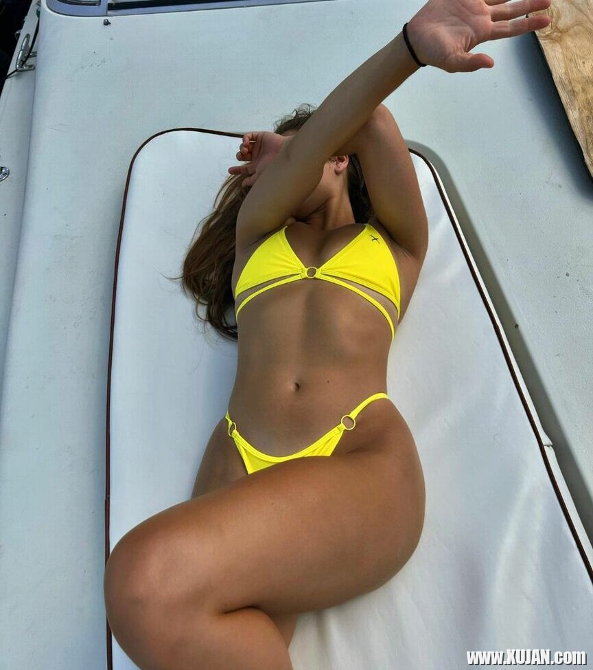 Hannah Elizabeth Lee nude - Photo #1860725