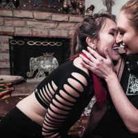 Paige Owens makes love with kinky Skylar Snow