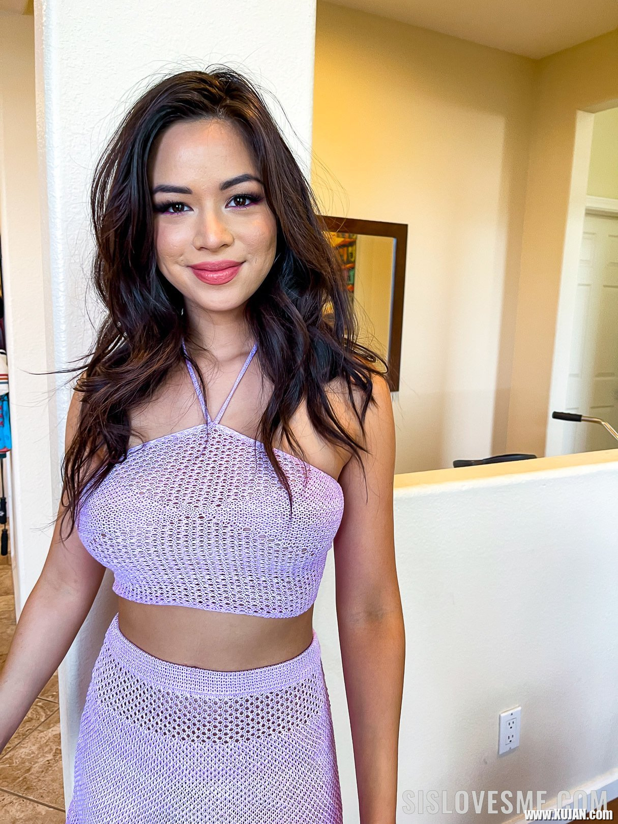 Busty babe Scarlett Alexis wants to taste her stepbros dick - Photo #1867609