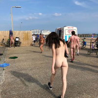 Eritasard zuygy nerka e eghel nudistneri paratonin
