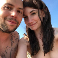 Eritasard zuygy nerka e eghel nudistneri paratonin
