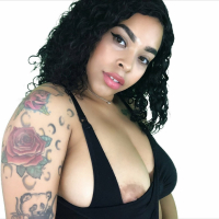 Tattooed babe Soy Kaylinda puts her big boobs on display