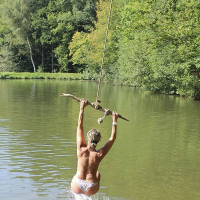 Ovrakh nudist banji suzvum e lichum