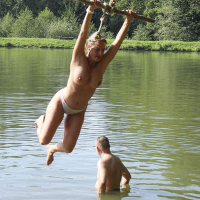 Ovrakh nudist banji suzvum e lichum