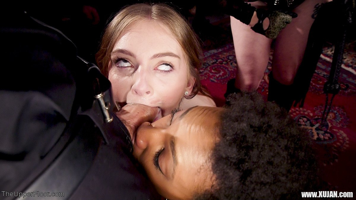 Nyrobi Knights and her BFFs get nailed in an Orgy - Photo #1884520