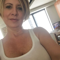 Metsatsaval pubisov kisandri mayriki selfin