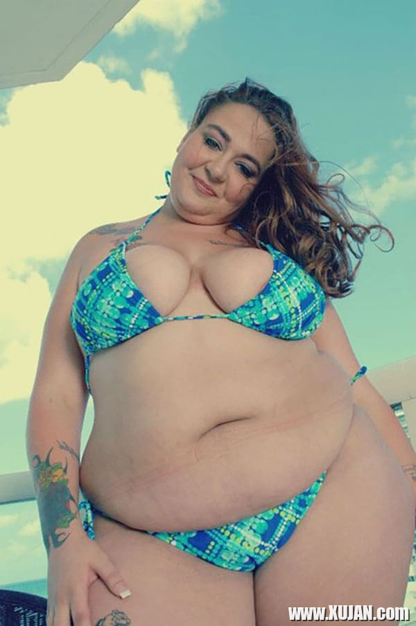 BBW loghapin bikiniov ev tongov - Photo #1884824
