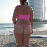 BBW loghapin bikiniov ev tongov