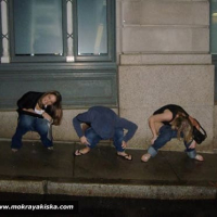 Pissing girls havaqatsu