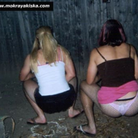 Pissing girls havaqatsu