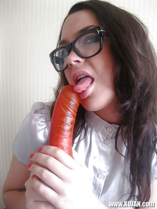 Rus aghjiknery trtrum en irents pucy vibratorov - Photo #1890877