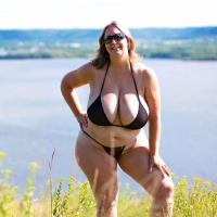 Hskayakan krtsqer bbw mini bikiniov