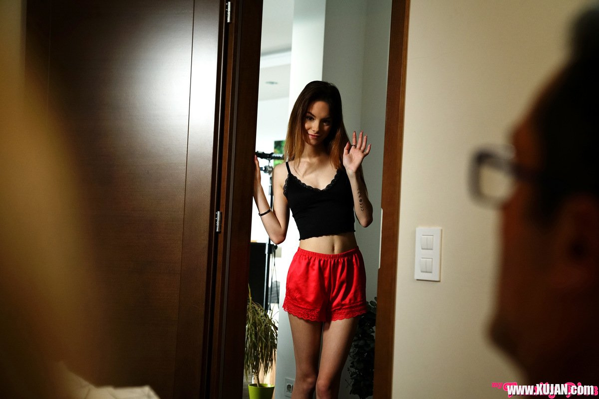 Sweet chick Liz Ocean wants to get eaten out and banged hard - Photo #1891695