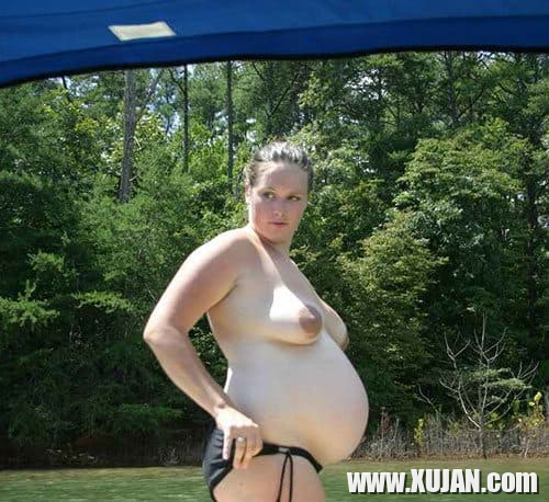 Hghi nudist aghjikneri lusankarnery tsovapin - Photo #1893277