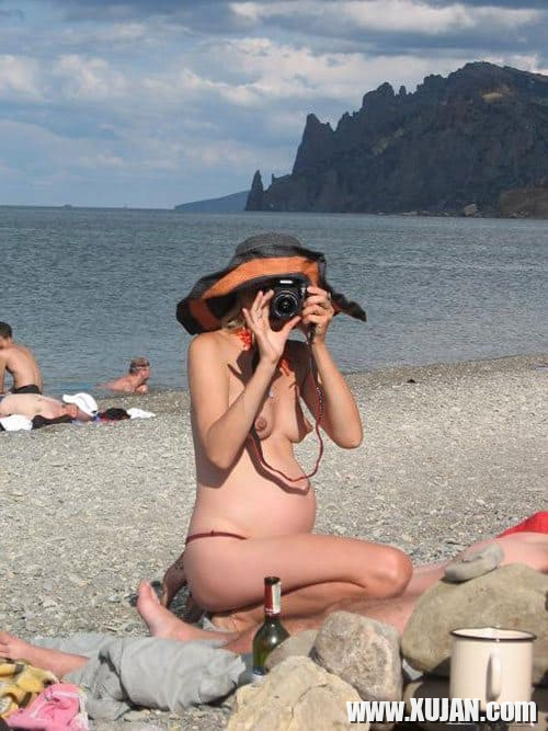 Hghi nudist aghjikneri lusankarnery tsovapin - Photo #1893288