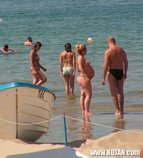 Hghi nudist aghjikneri lusankarnery tsovapin - Photo #1893291