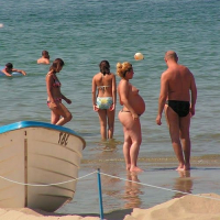 Hghi nudist aghjikneri lusankarnery tsovapin
