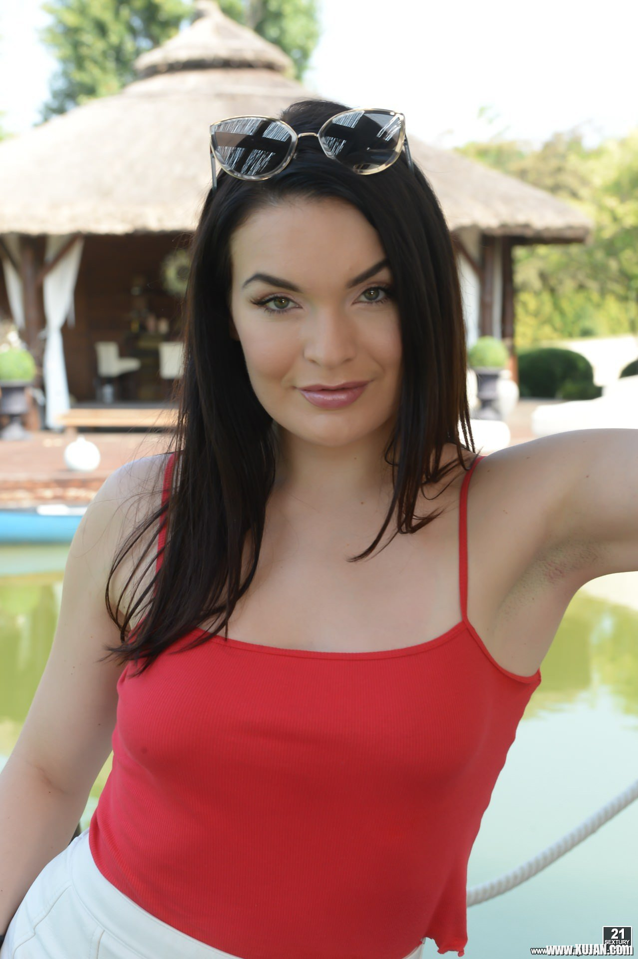 Naughty Hannah Vivienne treats us to a striptease - Photo #1893703