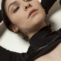 Amateur brunette takes off her clothes and opens her legs