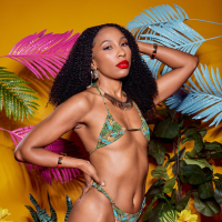 Interracial face sitting and fun with toys with Chloe Amour and Olivia Jayy