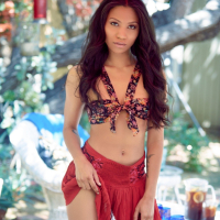 Sexy Fatima Kojima gets to expose her tight Body