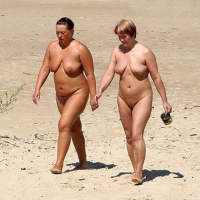 Big XXL aghjiknery bikiniov loghapum