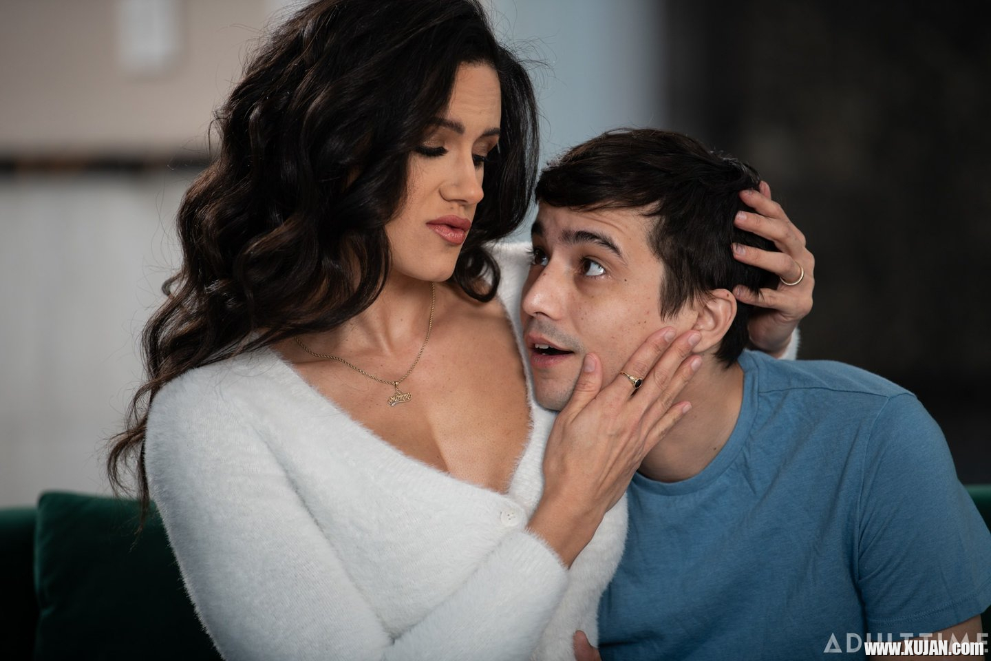 Adorable stepmom Penny Barber seduces and fucks young Ricky Spanish - Photo #1914774