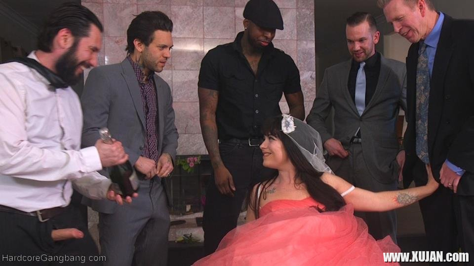 Bride Siouxsie Q gets nasty with a Group of Boners - Photo #1916706