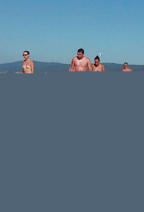 Mi or nudistakan loghapum herakhosov nkarahanum - Photo #1924332