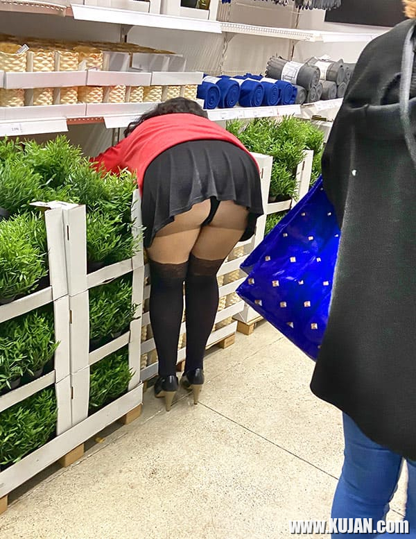MILF y IKEA i khanutum tartum e ir mets hetuyqy shalvarov - Photo #1931370