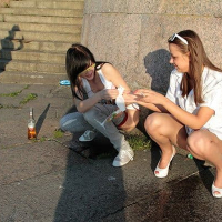Ereq harbats aghjikner mizum en qaghaqi kentronum