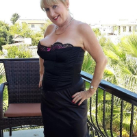 Nothing makes Lorna Blu happier than showing her hot body