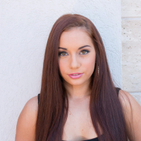 Brunette beauty Jenny Glam taking a wild ride